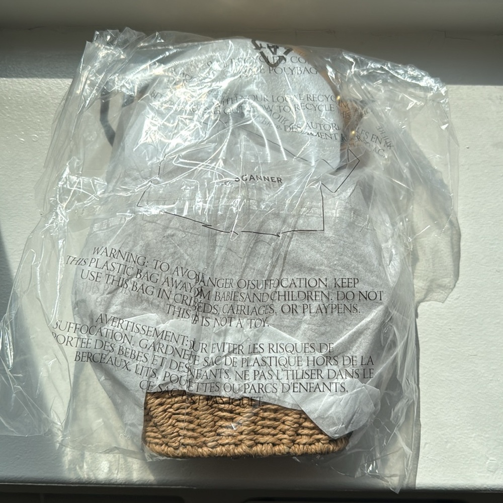 ☀️🐚VICTORIA’S SECRET WOVEN SHAPED RAFFIA SHELL BAG 🐚 crossbody bag removal chain - Picture 11 of 14